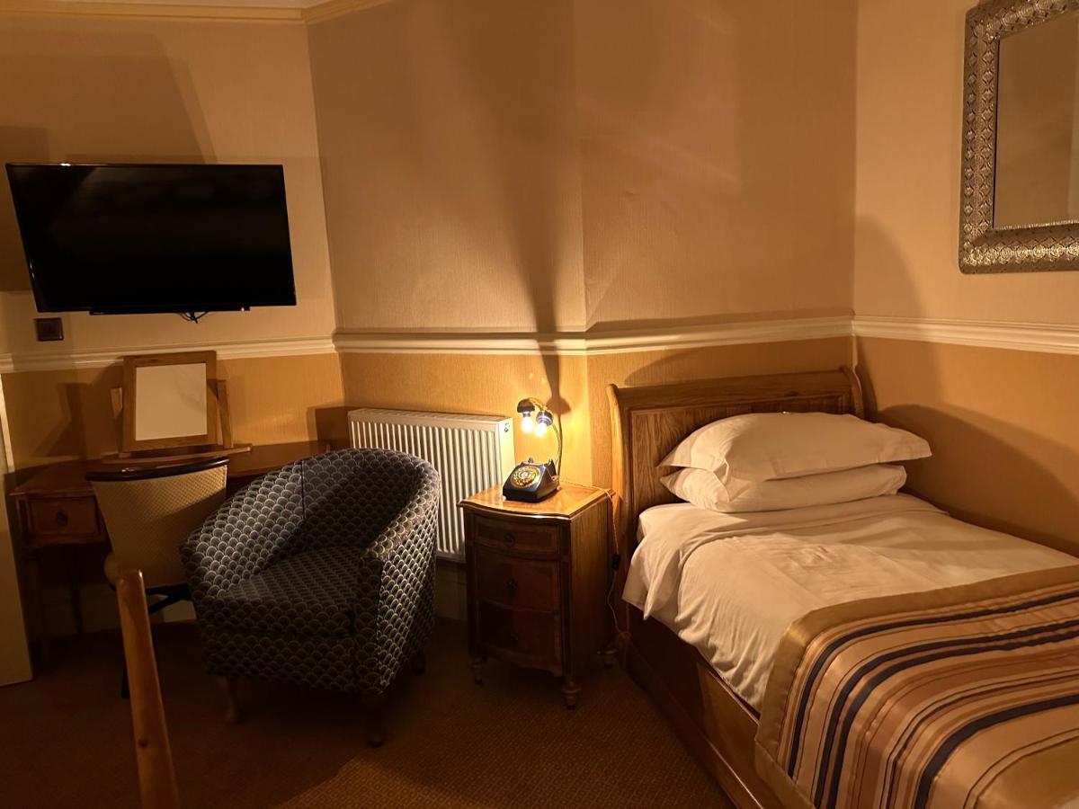 Chester House Guest House Esterno foto A single room at the hotel
